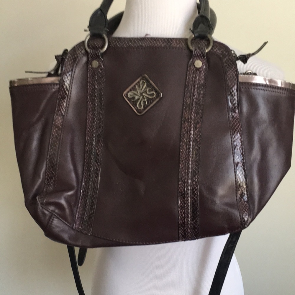 Simply Vera woman’s satchel